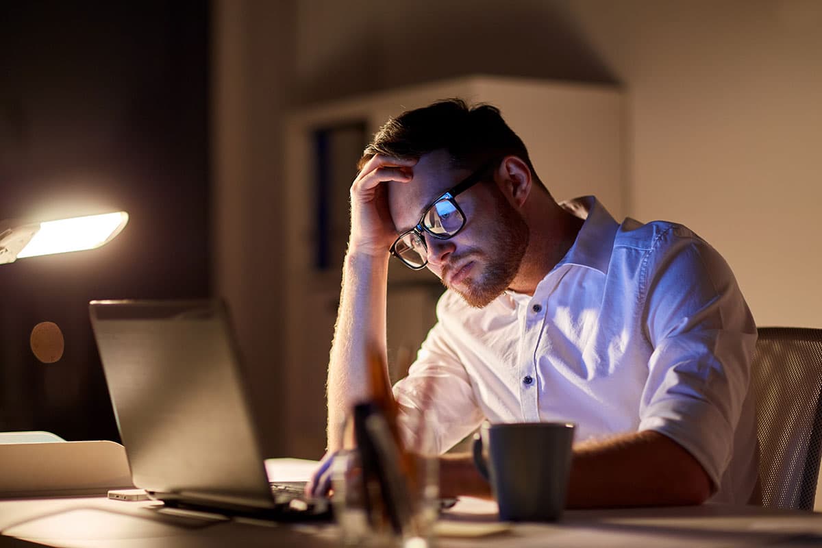 Entenda por que o home office pode causar exaustão, segundo dizem especialistas